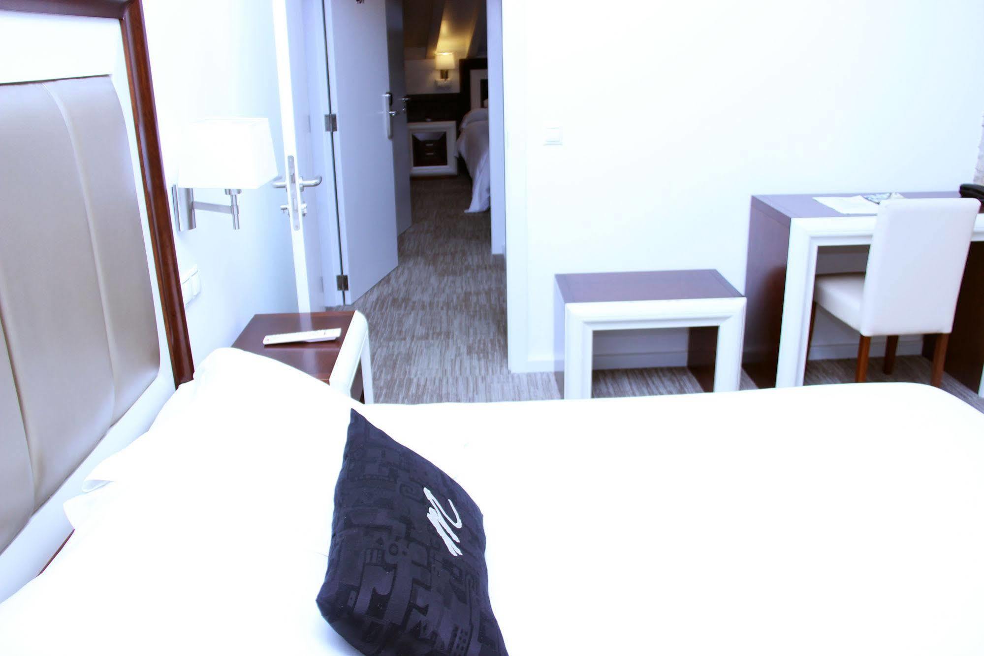 Hotel Montenegro Compostela Santiago de Compostela Eksteriør bilde